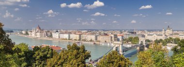 Şehir merkezi ve saray gündüz görünümü, Budapeşte, Macaristan 