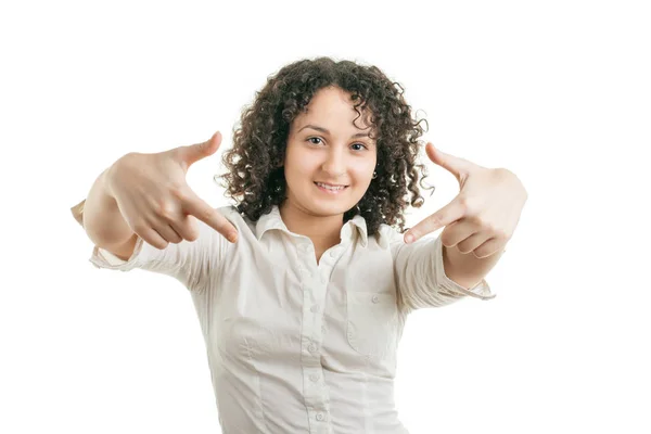 Junge Frau Mit Lockigem Haar Posiert Auf Weißem Hintergrund — Stockfoto