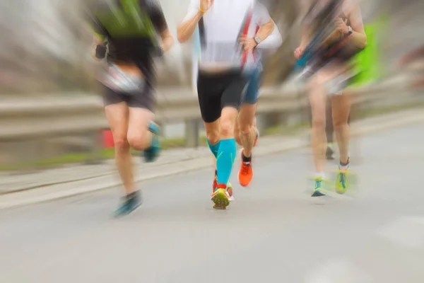 Μαραθώνιος Τρέξιμο Επαγγελματίες Και Ερασιτέχνες Δρομείς Μαζί — Φωτογραφία Αρχείου