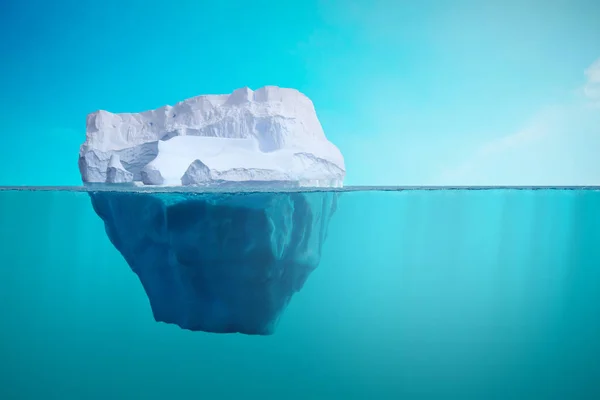 Agua Hielo Sobre Fondo Azul —  Fotos de Stock