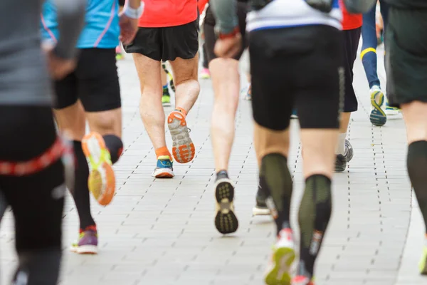 Carrera Maratón Corredores Profesionales Aficionados Juntos — Foto de Stock