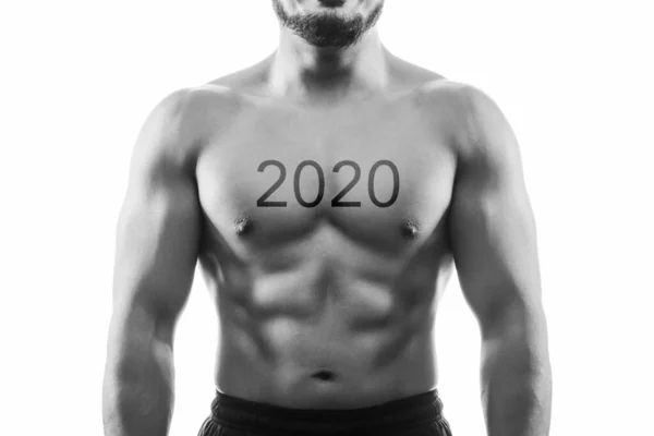 Perfekt formad manlig överkropp med 2020 tatuering — Stockfoto