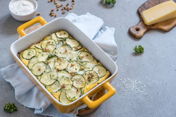 Zucchini Gryta Med Ost Ugnsform — Stockfoto