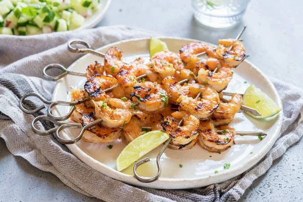 Brochetas Camarón Parrilla Con Adobo Miel Ajo Mariscos Mariscos —  Fotos de Stock