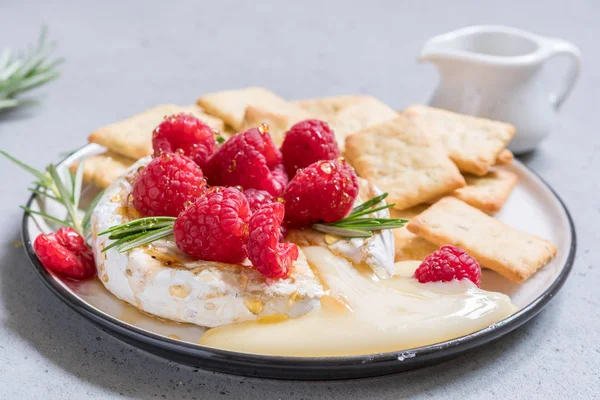 Baked Camembert Cheese Raspberry Rosemary — Stock Photo, Image