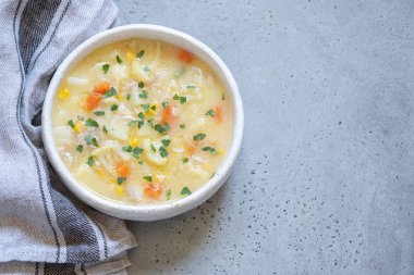 Sebzeli tavuk çorbası