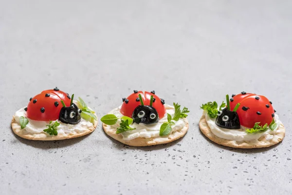 Amuse-gueule aux tomates Ladybird — Photo