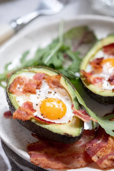 Avocado Egg Boats with bacon — Stock Photo, Image