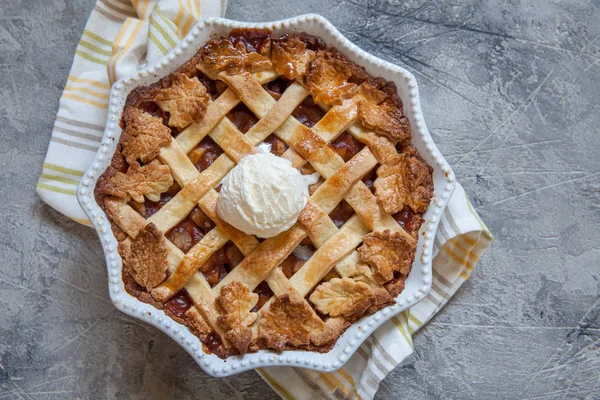 Traditionele Amerikaanse appeltaart — Stockfoto