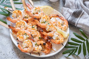 ızgara karides şiş