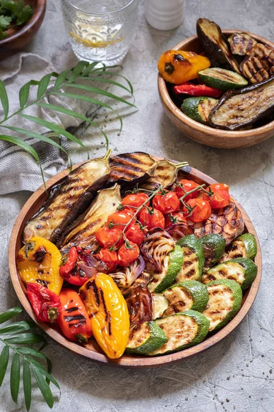 Grilled vegetables platter — Stock Photo, Image