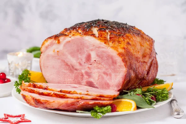 Smoked Roasted Glazed Holiday Pork Ham — Stock Photo, Image