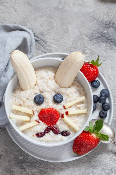 Easter Bunny rabbit porridge breakfast — Stock Photo, Image