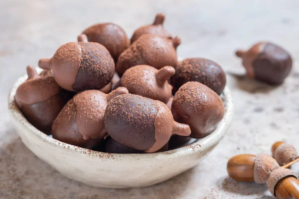 Bolo de chocolate de milho aparece — Fotografia de Stock