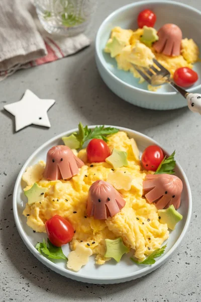 Ośmiornica Kiełbasa Dzieckiem Śniadanie Jajecznica — Zdjęcie stockowe