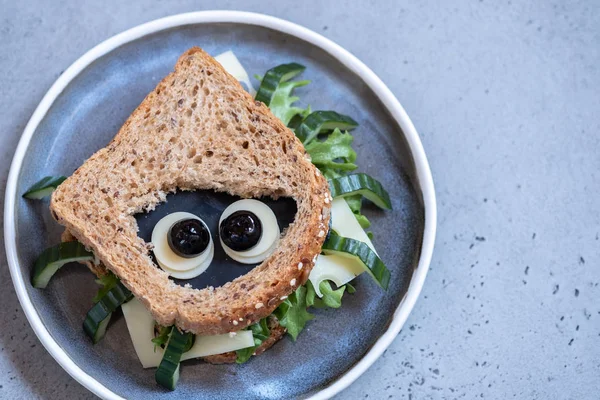 Funny spider sandwich for Halloween party — Stock Photo, Image