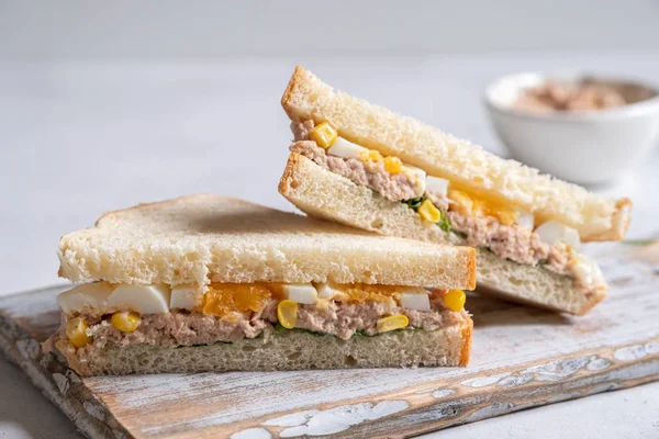 Tuna sandwich with egg and corn — Stock Photo, Image