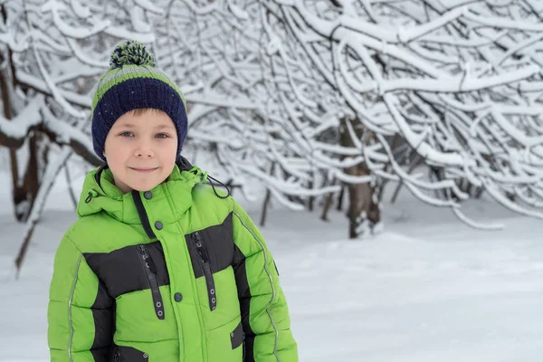 Portrait of boy in winter time — Stock Photo, Image