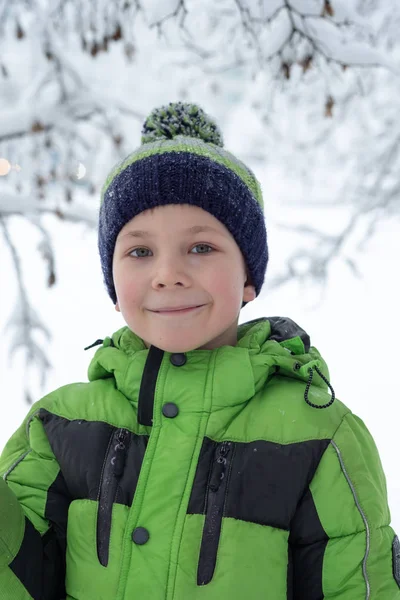 Portrait of boy in winter time — Stock Photo, Image