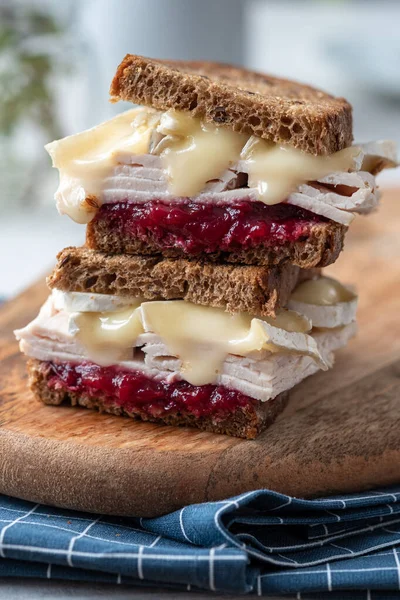 Turkey Sandwich with brie cheese and cranberry sauce — Stock Photo, Image