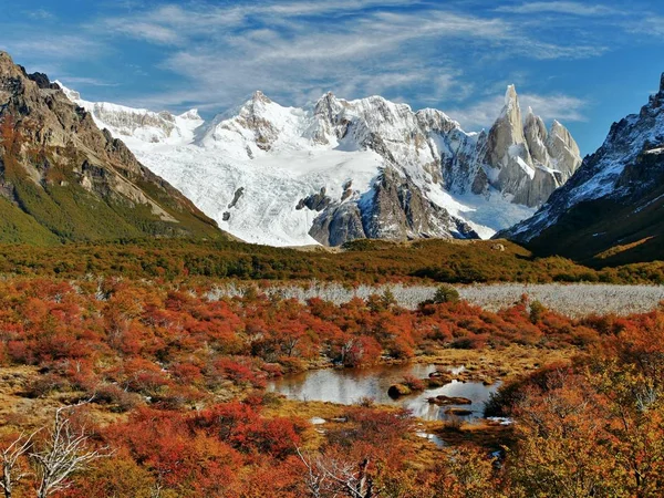 Herfst Bergvallei Patagonië Argentinië Rechtenvrije Stockafbeeldingen