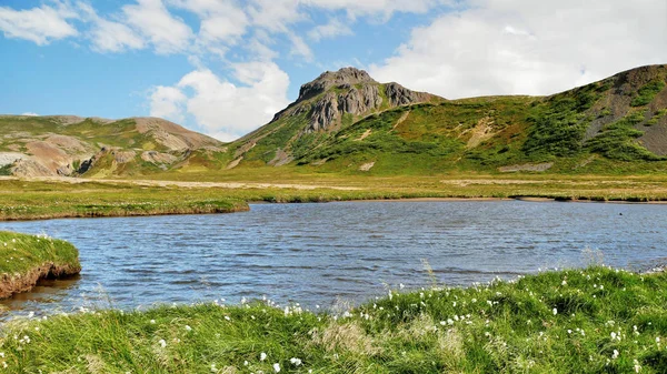 Озеро Горах Исландии — стоковое фото