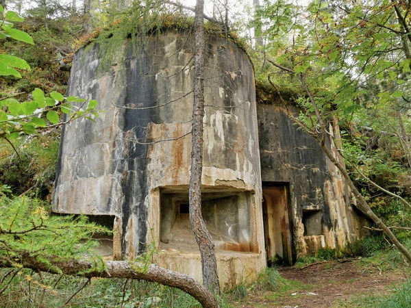 イタリアのコルティナ ダンペッツォ 2019年9月28日第二次世界大戦の軍用バンカー — ストック写真