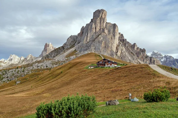 Dolomites Mountains Italia Дивовижний Краєвид — стокове фото