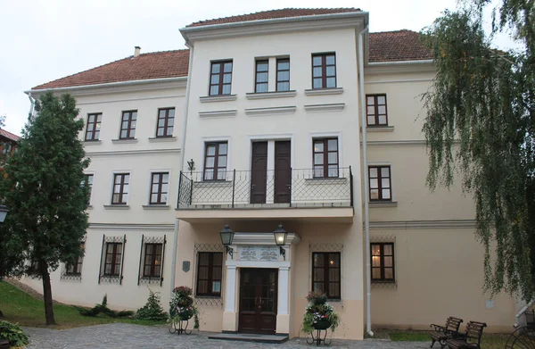 Belarusz Köztársaság Fovárosa Minszk Trinity Külvárosában Gyönyörű Ház Erkéllyel — Stock Fotó