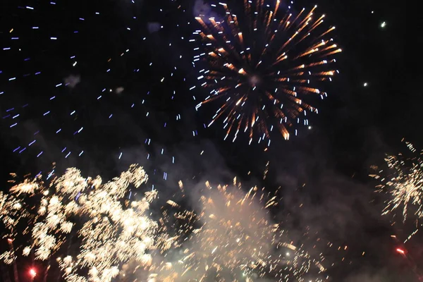 Espectáculo Fuego Fondo Nocturno Fuegos Artificiales Fuegos Artificiales Vacaciones Navidad — Foto de Stock