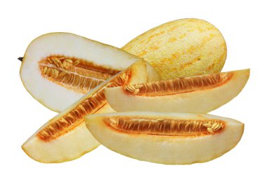 rfesh kavun. yarım ve üç dilim beyaz arka plan üzerinde izole