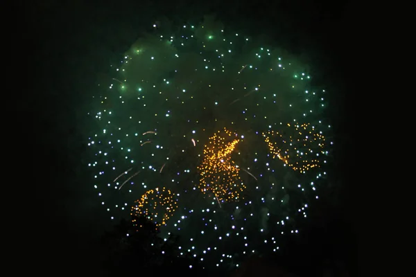 Brote Luces Fuegos Artificiales Verdes Amarillos Brillantes Halloween Navidad Día —  Fotos de Stock