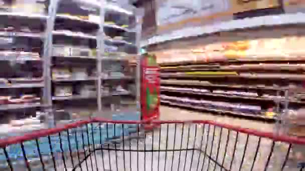 Süpermarket Alışveriş Zamanı Geçmiş Alışveriş Arabası — Stok video