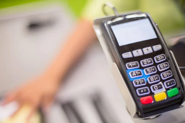 Hitelkártya Terminál Hitelkártya Feldolgozó Fizetőgép Hitelkártya Szupermarketben — Stock Fotó