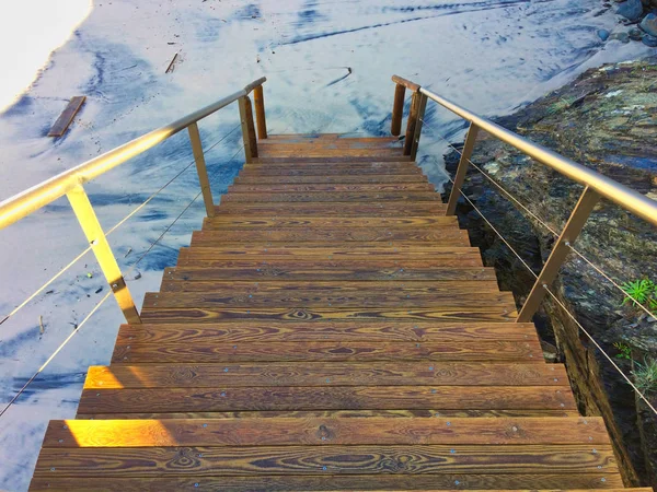 Trä Trappa Som Leder Till Sand Stranden Trä Mönster Skräp — Stockfoto