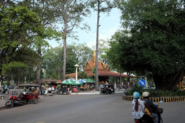 Siem Reap Cambodja December 2018 Een Drukke Kruising Buurt Van — Stockfoto