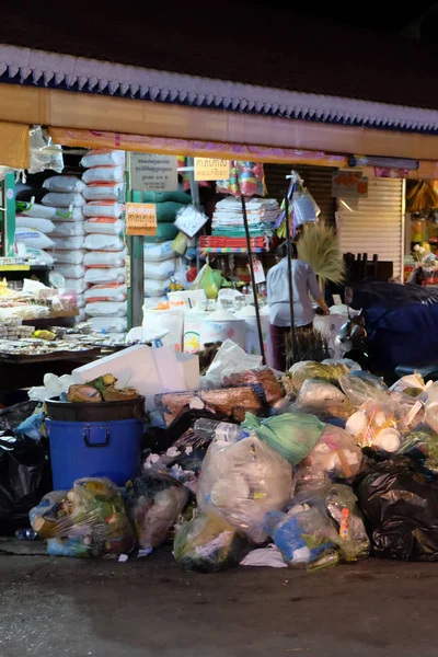 Siem Sklíz Kambodža Prosinec 2018 Velký Balík Odpadků Městské Ulici — Stock fotografie