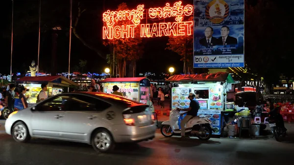 Siem Reap Kambodscha Dezember 2018 Verkehr Auf Den Straßen Der — Stockfoto