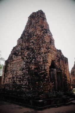 Rup'un antik Khmer tapınağı. Ortaçağ binalarının kalıntıları. Turistik.