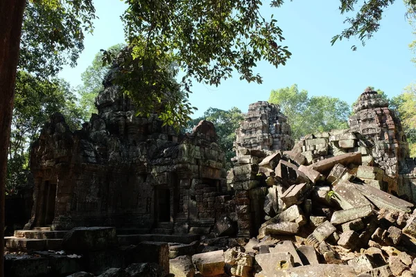 Храм Древних Кхмеров Лесу Разрушенный Памятник Архитектуры Достопримечательности — стоковое фото
