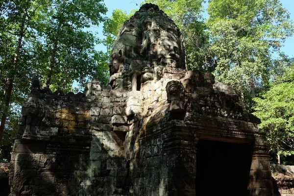 Ancien Temple Khmer Dans Forêt Monument Architecture Dilaté Attraction Touristique — Photo