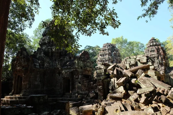 Starověký Khmerský Chrám Lese Zchátralé Památky Architektury Turistická Atrakce — Stock fotografie