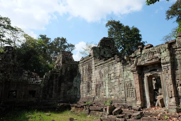 Ruïnes Van Middeleeuwse Stenen Gebouwen Cambodja Vervallen Oude Gebouwen — Stockfoto