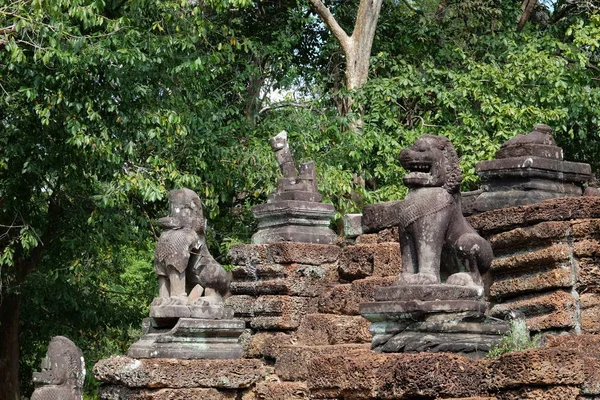 Scala Dell Università Medievale Rovina Cambogia Figure Pietra Animali Rovine — Foto Stock