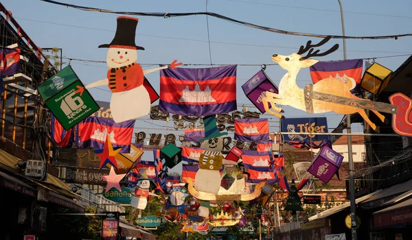 Siem Reap Camboja Dezembro 2018 Decorações Natal Uma Rua Cidade — Fotografia de Stock