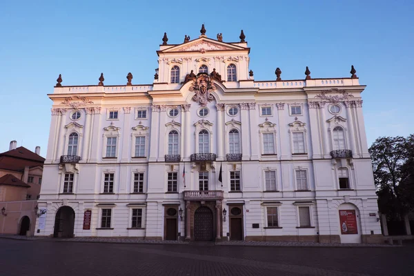 Praga Repubblica Ceca Ottobre 2019 Facciata Del Palazzo Arcivescovile Piazza — Foto Stock
