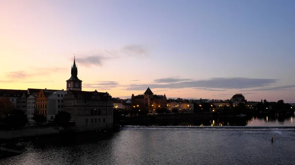 Embarque Vltava Nascer Sol Antiga Arquitetura Praga Entardecer — Fotografia de Stock