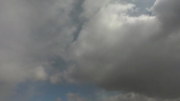 Timelapse Cloudy Sky Inglés Cielo Nubes Oscuras Antes Tormenta — Vídeos de Stock