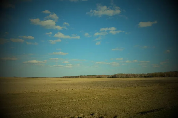 Belo Céu Nublado Sobre Terras Agrícolas Paisagem Primavera Vinheta — Fotografia de Stock