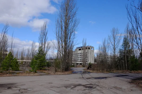 Polissya Hotel Jednou Nejvyšších Budov Opuštěném Městě Pripyat Ukrajina Který — Stock fotografie